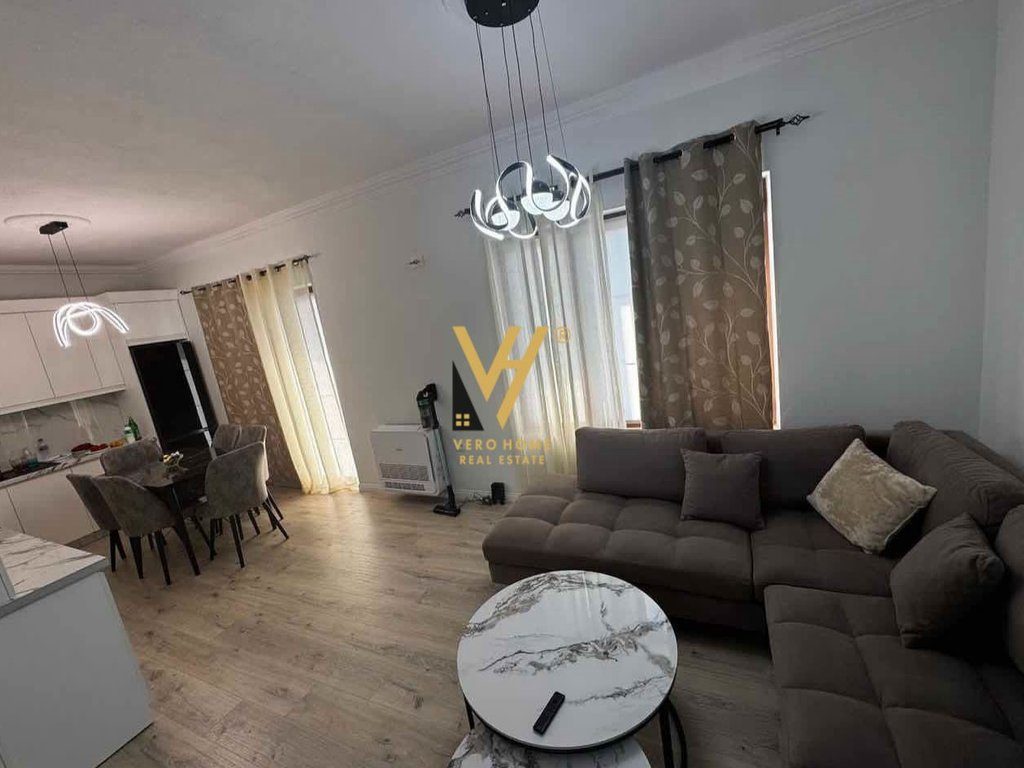 JEPET APARTAMENT 2+1+BLK ME QERA NE SAUK 63.000 LEKE 2