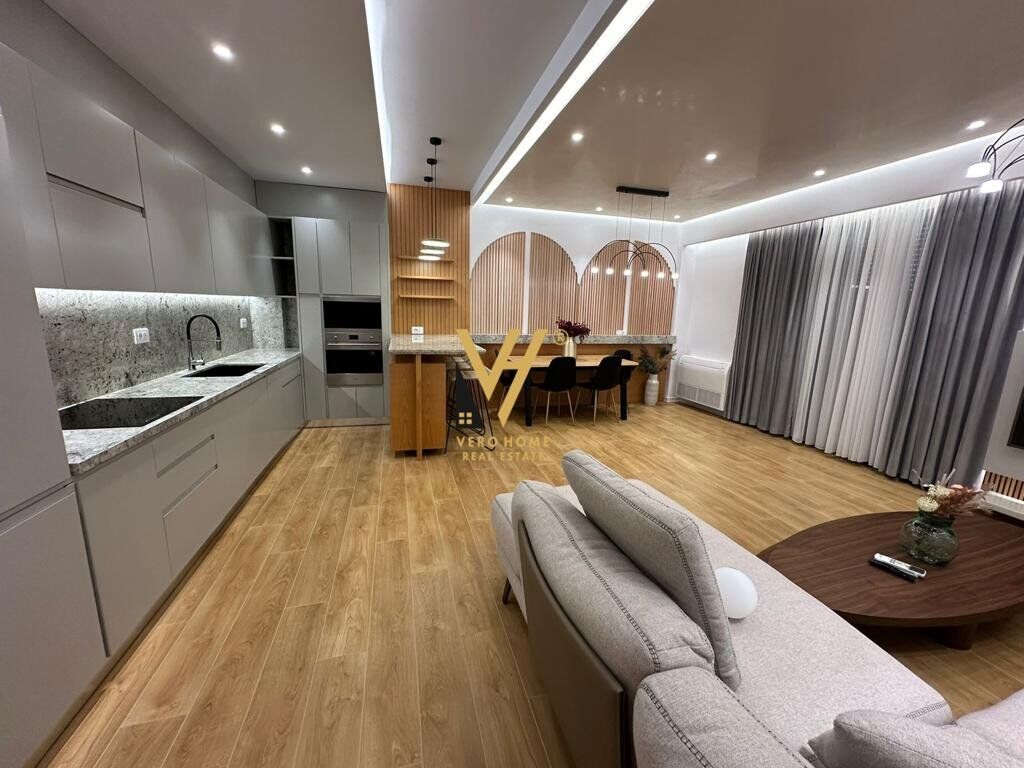 Jepet Apartament 2+1+2+ballkon+2 poste parkimi me qera te Liqeni i Thate 132 m2 4