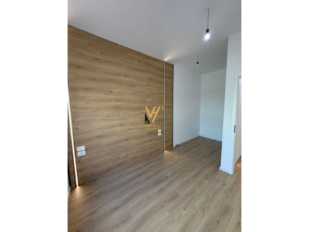 JEPET ZYRE 60 M2 ME QERA TE KADIU, ALI DEMI 500 EURO 2