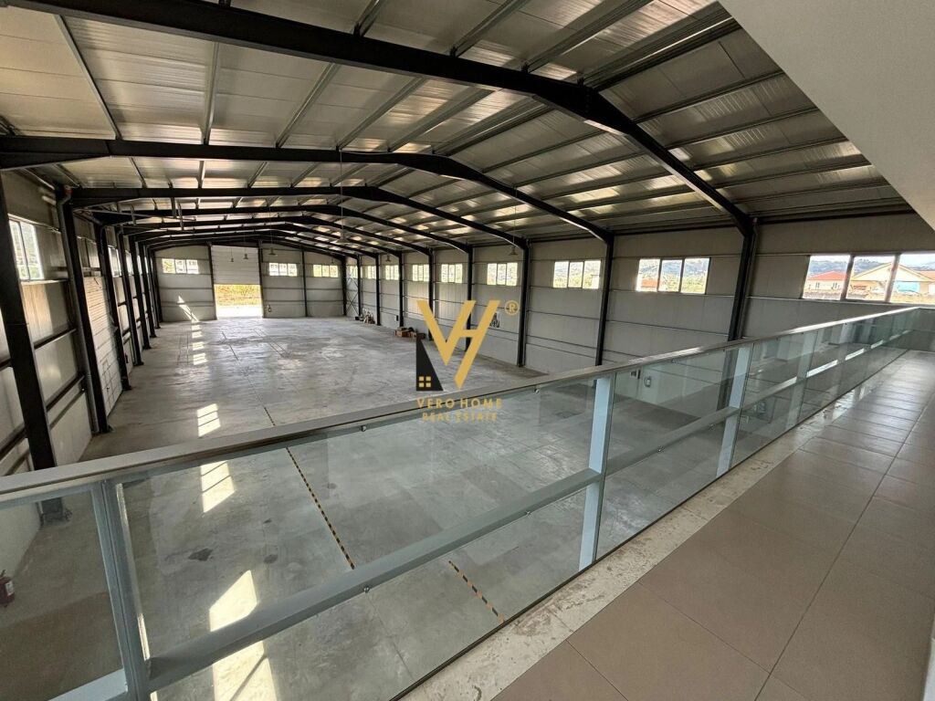 Shitet Kapanon dhe Truall ne Marikaj , Vore 1620 m2 2