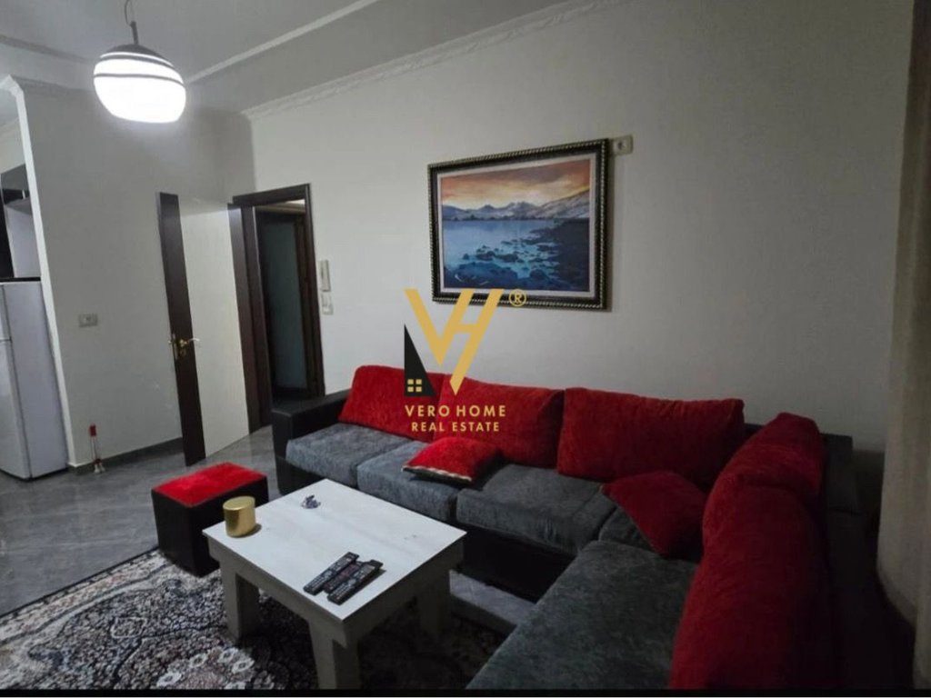 JEPET APARTAMENT 1+1 ME QIRA TE KOPSHTI ZOOLOGJIK 55.000 LEKE