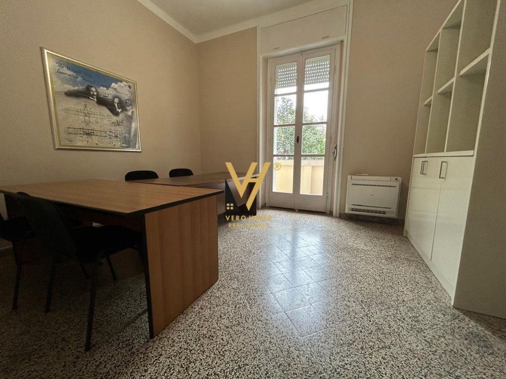 JEPET ZYRE 16 M2 ME QERA TE STADIUMI DINAMO 30.000 LEKE