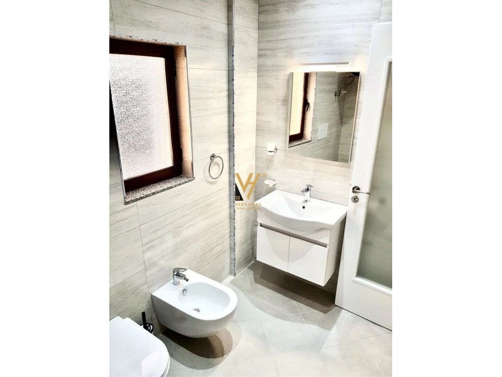 JEPET APARTAMENT 3+1+2+3BLK ME QIRA TE ALI DEMI 50.000 LEKE 4