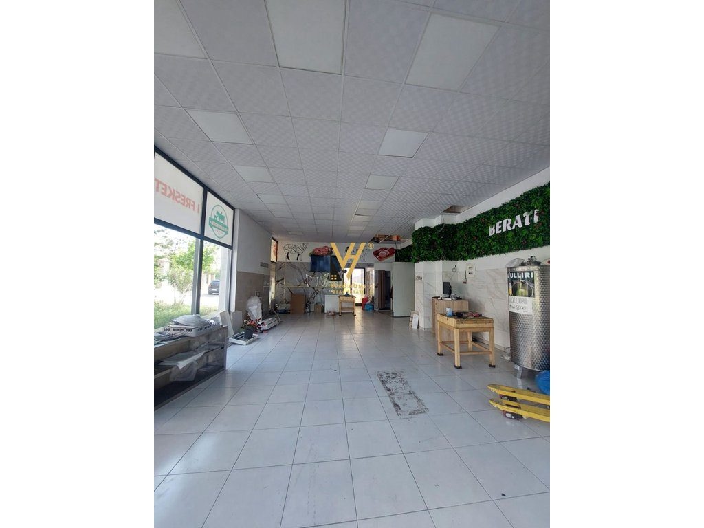 JEPET DYQAN 86 M2 ME QERA NE YZBERISHT 150.000 LEKE 1