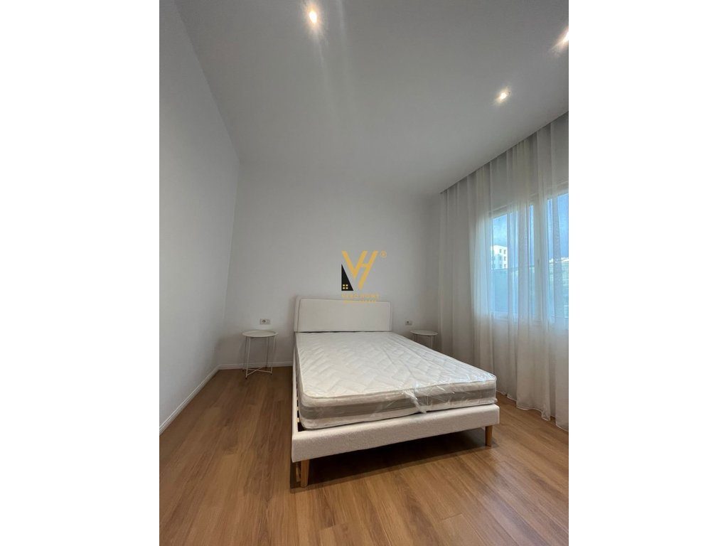 JEPET APARTAMENT 1+1 ME QERA NE ALI DEM 45.000 LEKE 4