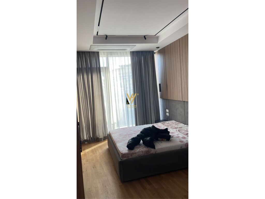 Jepet Apartament 3+1+2+ballkon me qera te Kompleksi Lakeview 140 m2 4