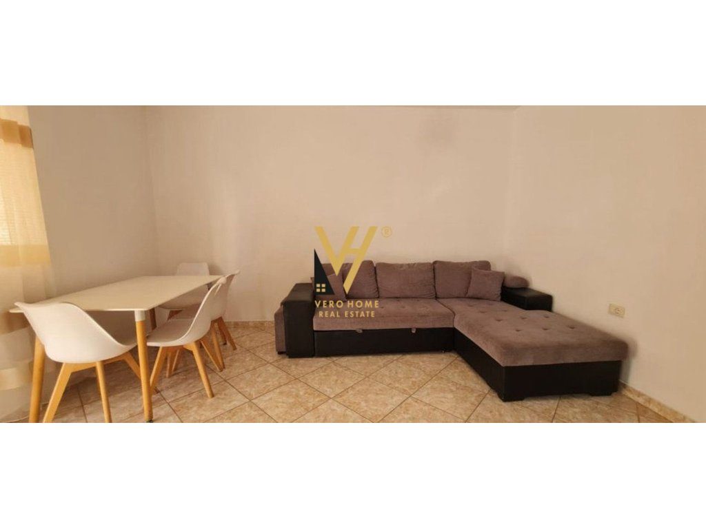 JEPET APARTAMENT 1+1 ME QIRA TE RR. KOSOVAREVE 55.000 LEKE