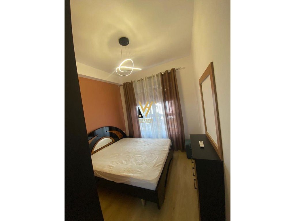 JEPET APARTAMENT 1+1+BLK ME QERA TE ALI DEMI 40.000 LEKE 3