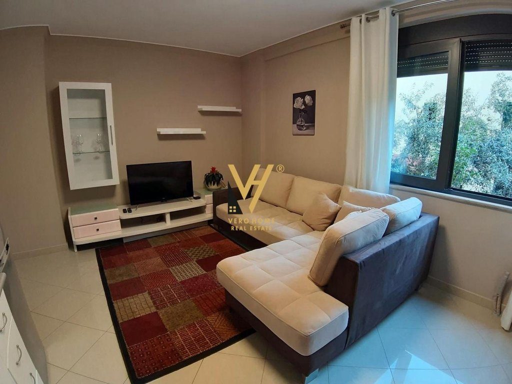 JEPET APARTAMENT 1+1+BLK ME QIRA TE RRUGA E KOSOVAREVE 60.000 LEKE