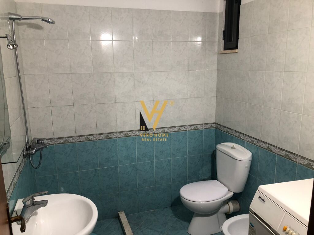 Jepet Apartament 2+1 me qera te Liqeni Artificial 85 m2 3