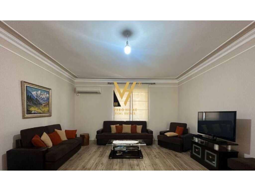 Jepet Apartament 2+1+ballkon me qera te Rruga e Durresit 133 m2