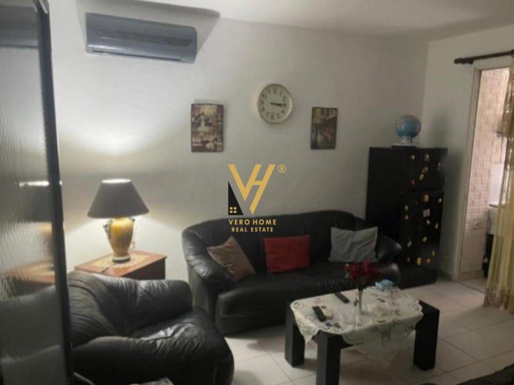 JEPET APARTAMENT 2+1+ANEKS ME QERA TE RR.MUHAMET GJOLLESHA 75.000 LEKE