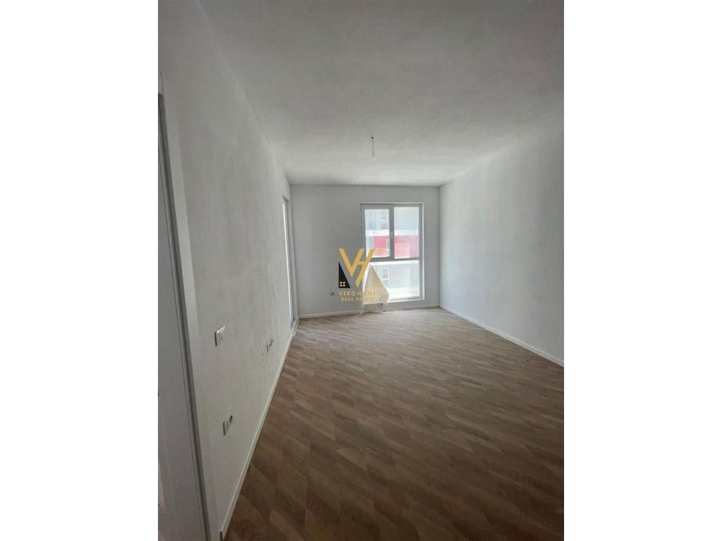 SHITET APARTAMENT1+1+BLK TEK UNIVERS CITY 90.000 EURO 3