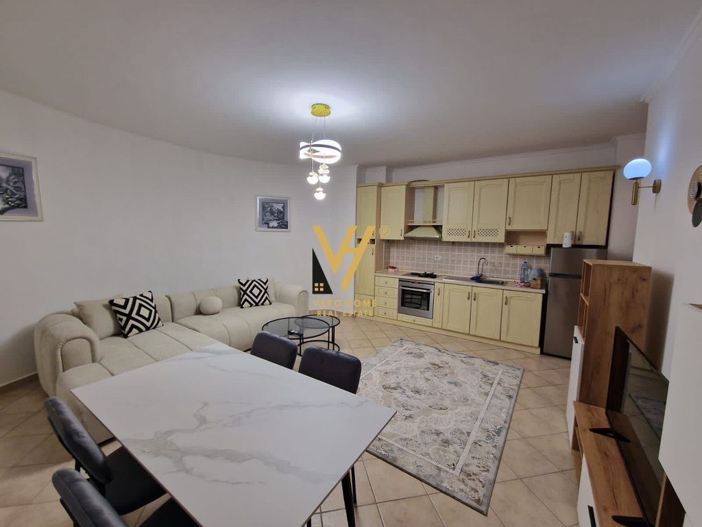 JEPET APARTAMENT 2+1 ME QERA TE KOPESHTI ZOOLOGJIK 650 EURO 2