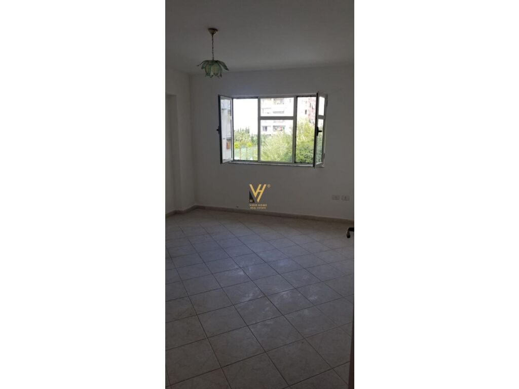 Shitet Apartament 2+1+ballkon te Casa Italia 94 m2