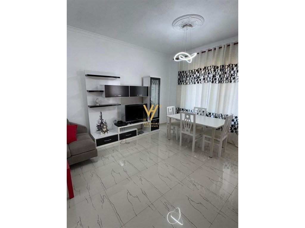 JEPET APARTAMENT 2+1+BLK ME QIRA NE SAUK 600 EURO 2