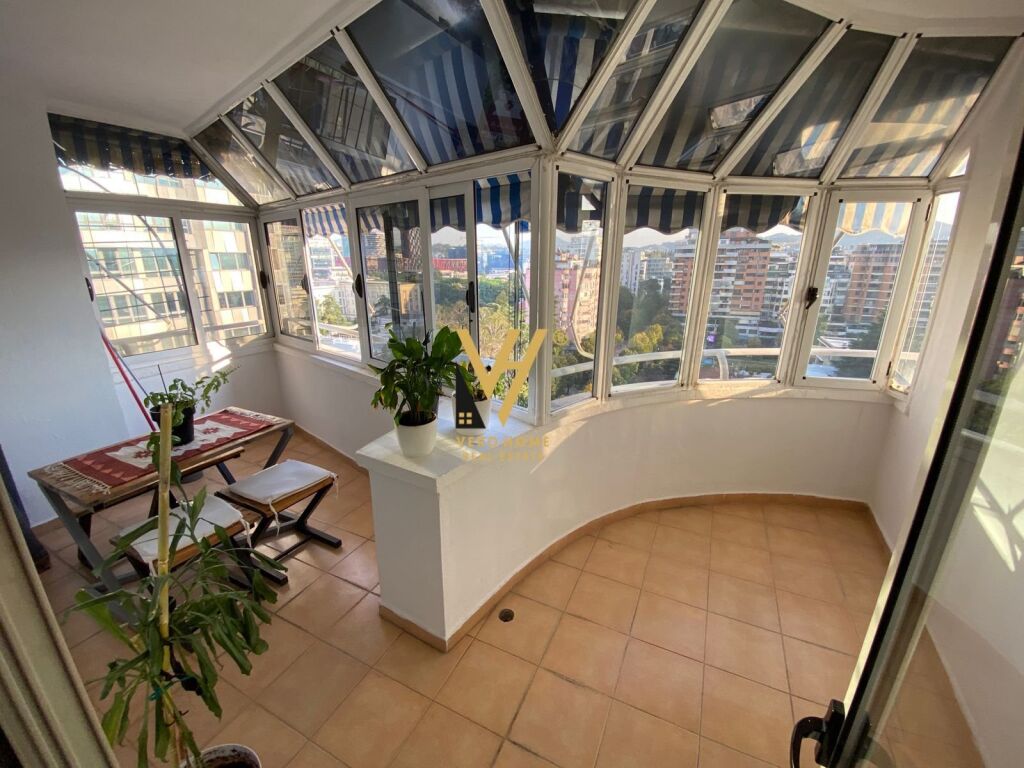 Jepet Apartament 2+1+Verande me qera te Sky , Bllok 145 m2 4