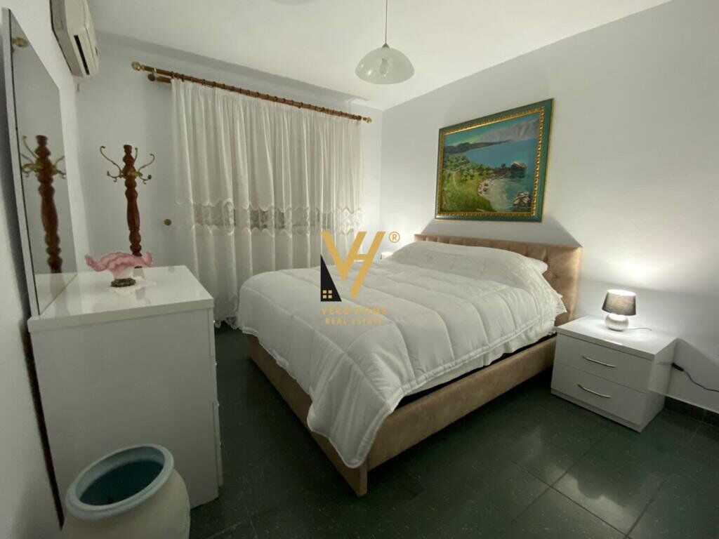 Jepet Apartament 2+1 me qera te Ish Tregu Elektrik 100 m2 4
