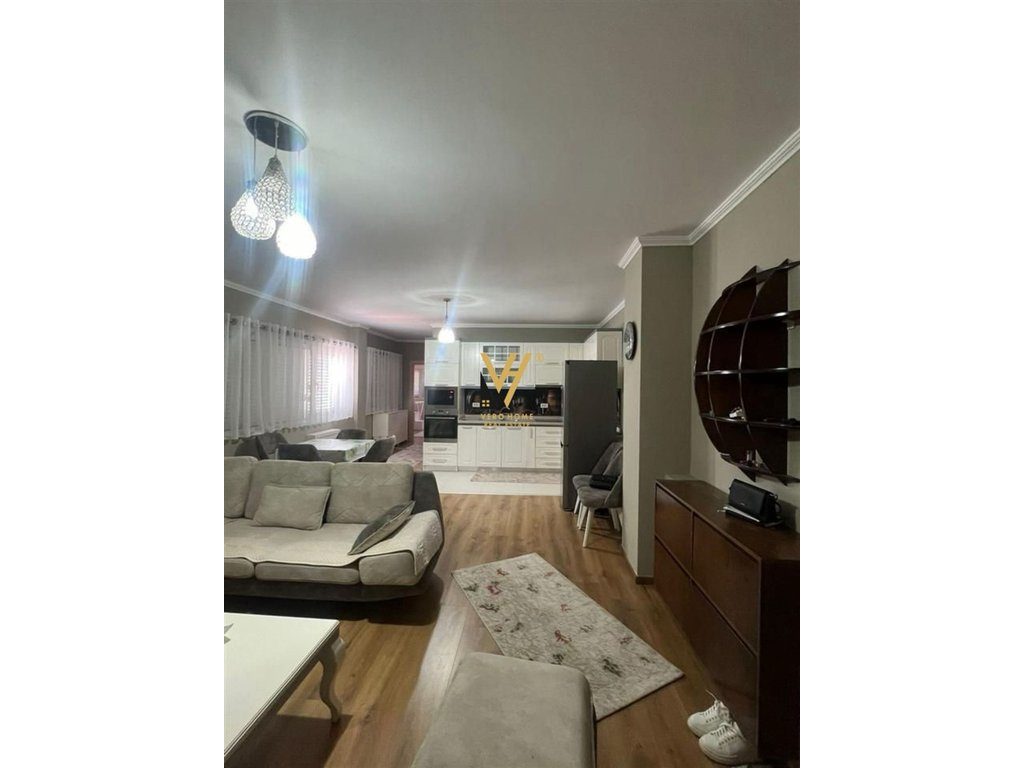 JEPET APARTAMENT 2+1+BLK ME QERA NE DON BOSKO 750 EURO 2