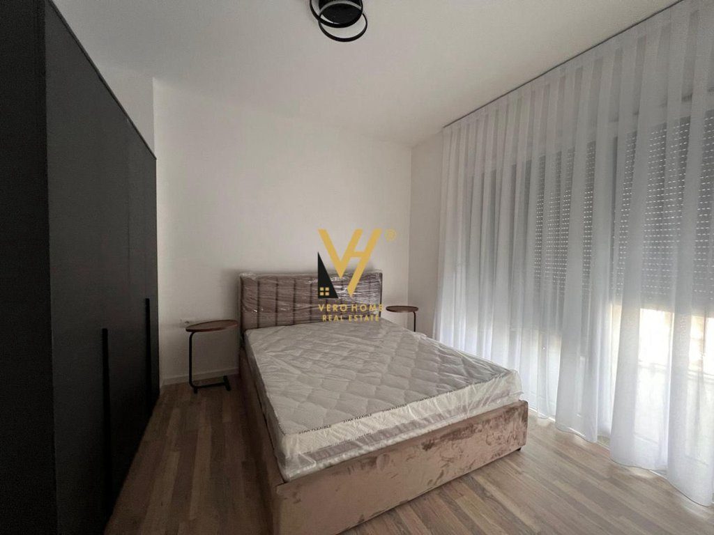 JEPET APARTAMENT 2+1+2 ME QERA TE RRUGA JORDAN MISJA 900 EURO 3
