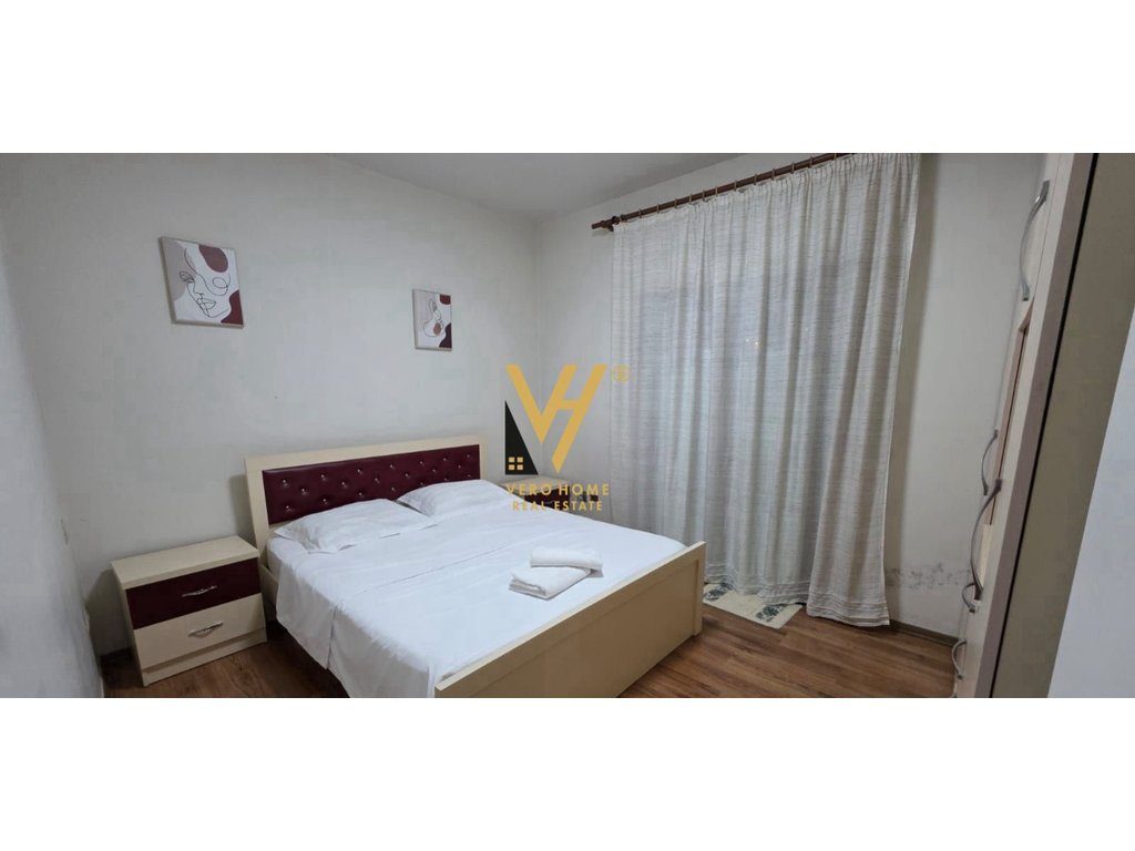 JEPET HYRJE 1+1+BLK ME QIRA TE RRUGA KUVAJT 45.000 LEKE 4