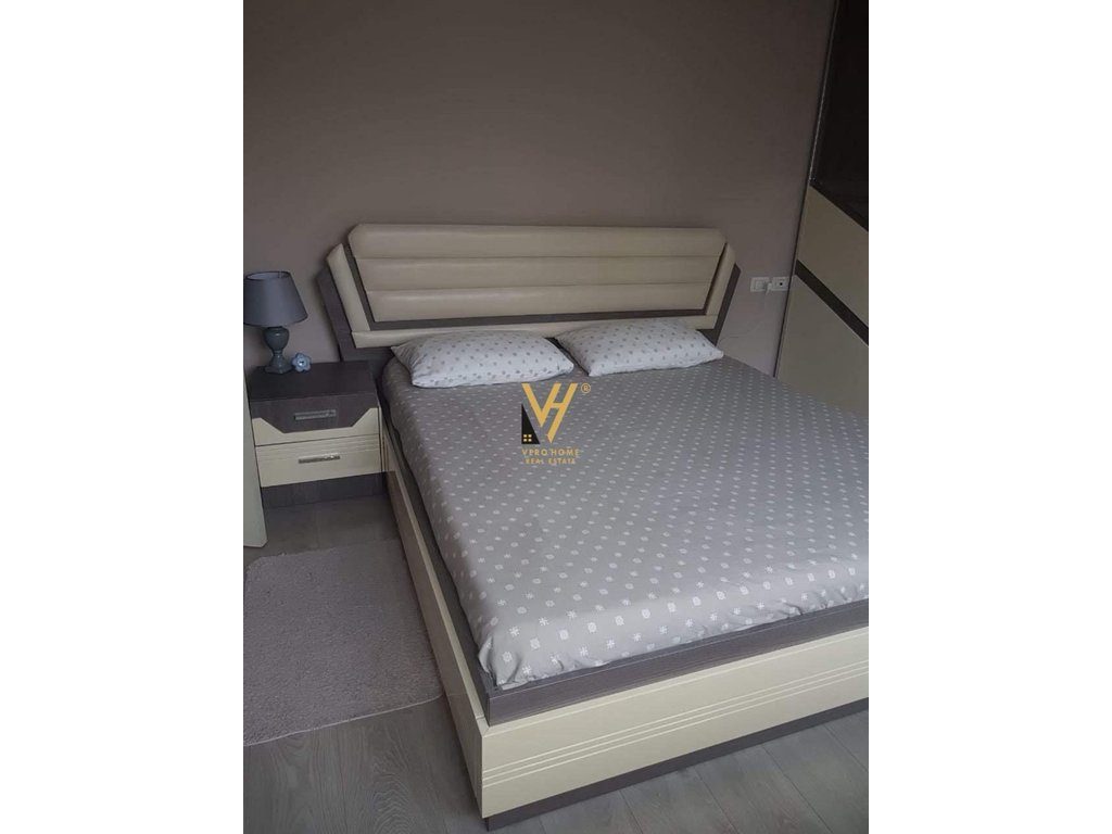 JEPET APARTAMENT 1+1+BLK ME QERA TE BULEVARDI I RI 60.000 LEKE 4