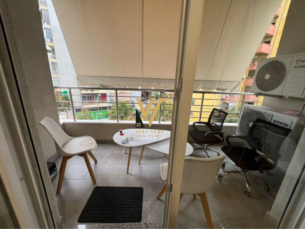 JEPET ZYRE 60 M2 ME QIRA TE KOMUNA E PARISIT 600 EURO 3