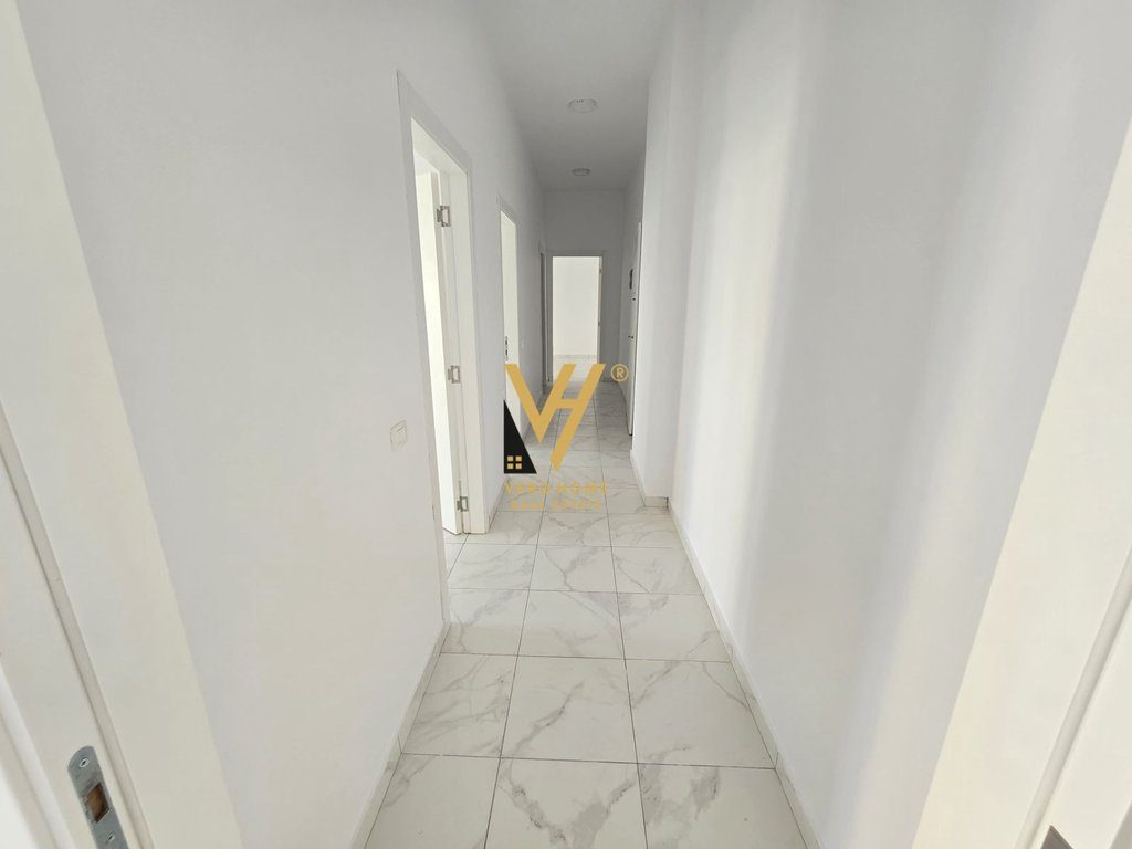 JEPET ZYRE 110 M2 ME QERA TE NISHARAKU 1.000 EURO 4