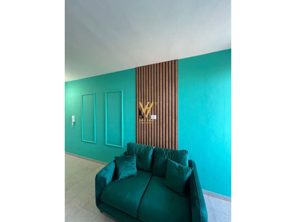 Shitet Garsoniere te Shkembi i Kavajes 43 m2 2