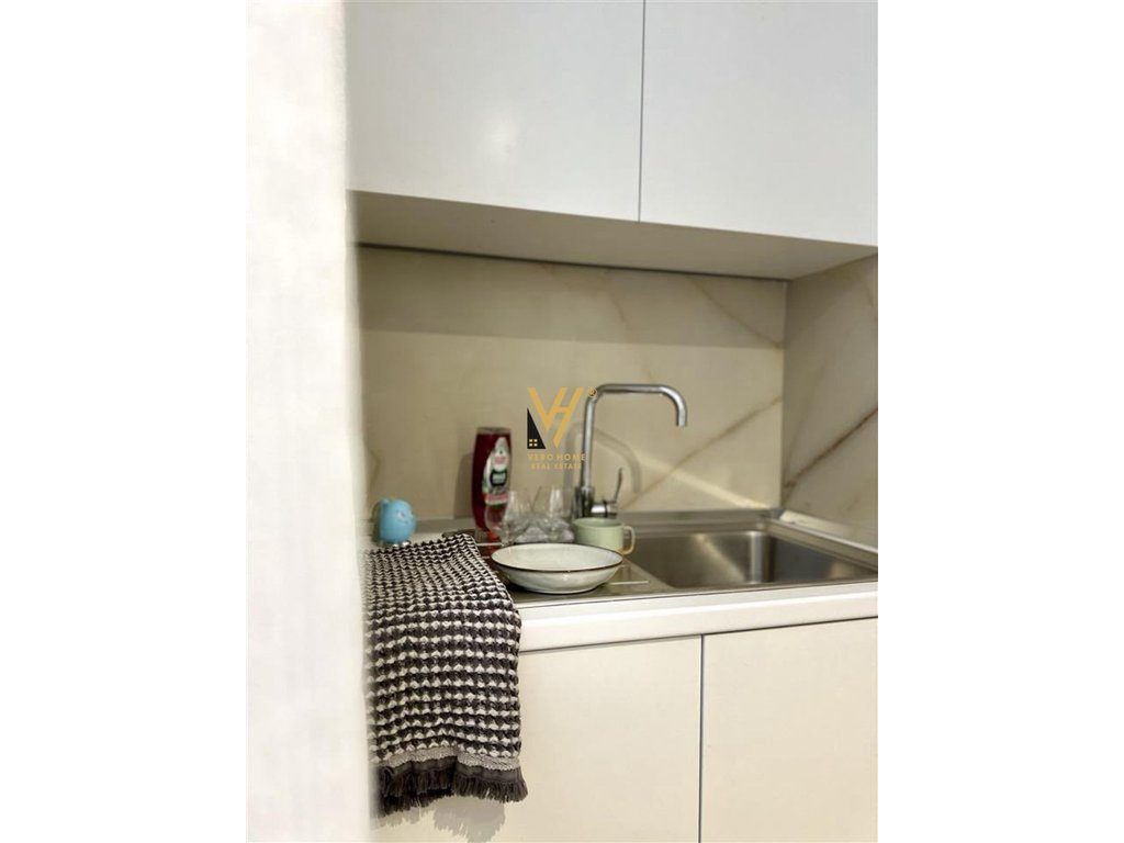 JEPET APARTAMENT 1+1 ME QERA TE LIQENI ARTIFICIAL 60.000 LEKE 2