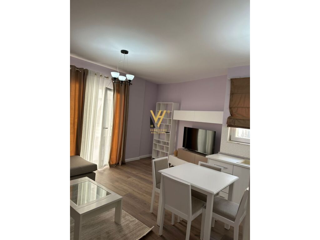 Jepet Apartament 1+1 +post parkimi me qera te Liqeni i Thate 76 m2