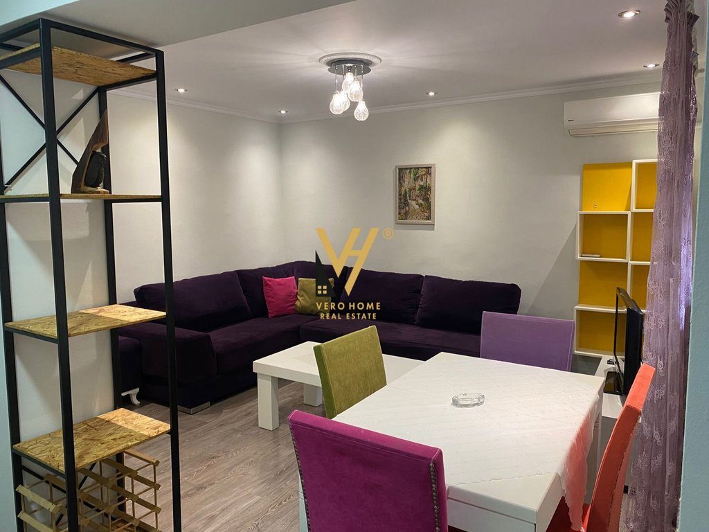 JEPET APARTAMENT 2+1 ME QERA NE PORCELAN 550 EURO