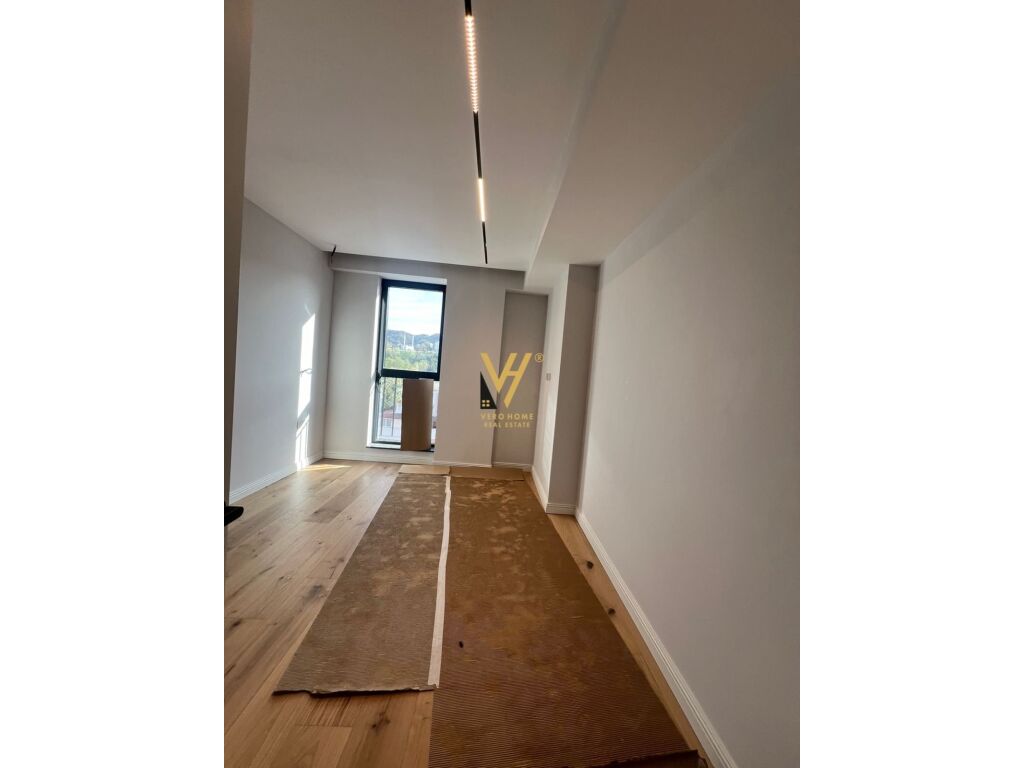 Jepet zyre me qera te Kompleksi Olimpik 115 m2 2