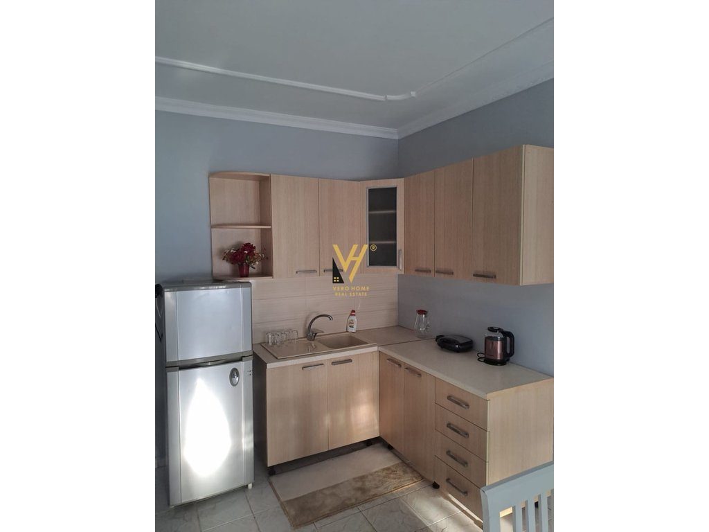 JEPET APARTAMENT 2+1+BLK ME QERA TE IRFAN TOMINI 55.000 LEKE 2