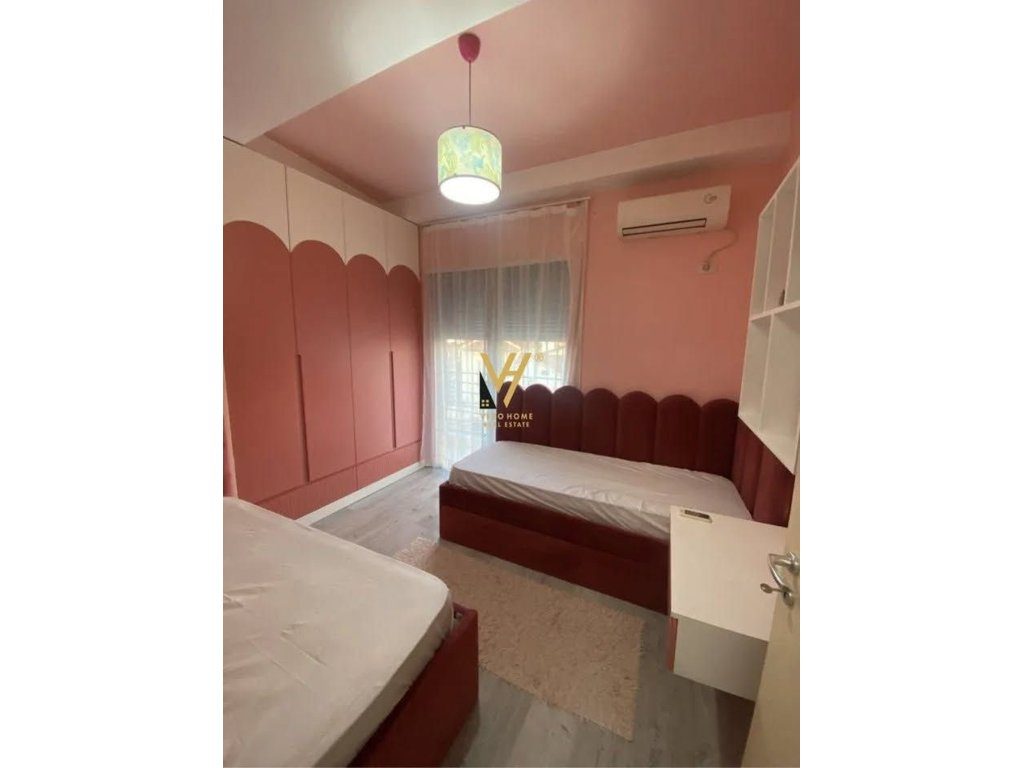 JEPET APARTAMENT 2+1+2BLK ME QERA TE RR.QEMAL STAFA 750 EURO 4