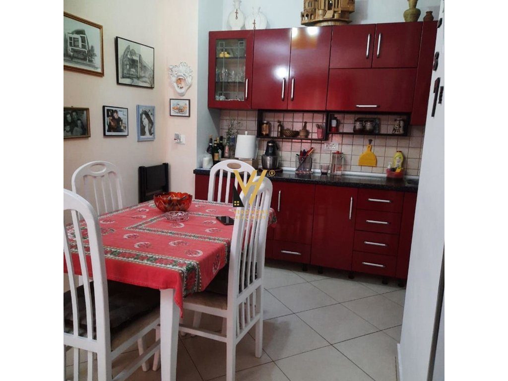 SHITET APARTAMENT 2+1+BLK TE ZOGU I ZI 195.000 EURO 3