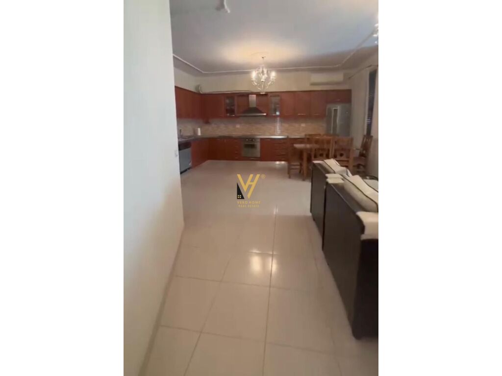 Jepet Apartament 2+1+2+ballkon me qera te Kodra e Diellit 130 m2 2