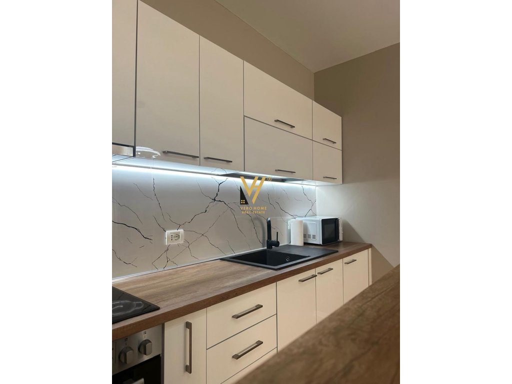 JEPET APARTAMENT 1+1+BLKME QIRA TE RRUGA MIHAL GRAMENO 69.000 LEKE 2