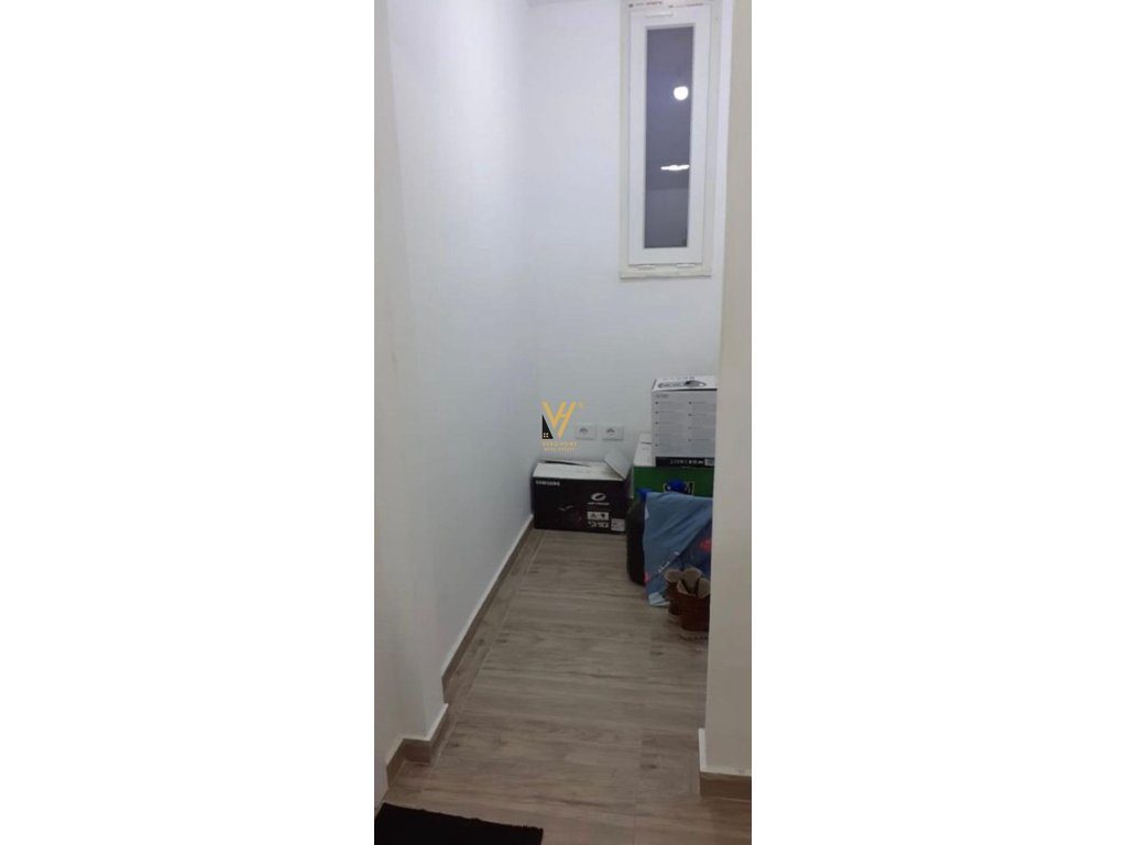 JEPET APARTAMENT 1+1 ME QIRA NE YZBERISHT 60.000 LEKE 4
