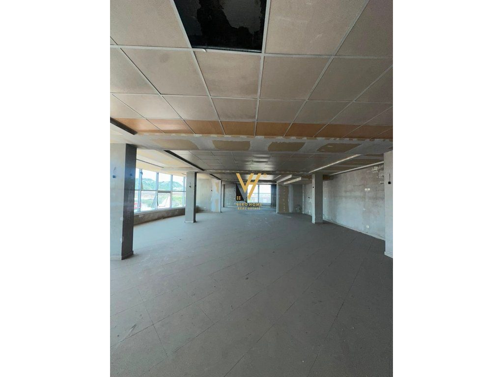JEPEN 3 AMBIENTE BIZNESI 750 M2 ME QERA TE RRUGA INDUSTRIALE 210.000 LEKE