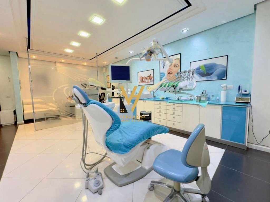 JEPET KLINIKE DENTARE ME QIRA TE TREGU ELEKTRIK 800 EURO