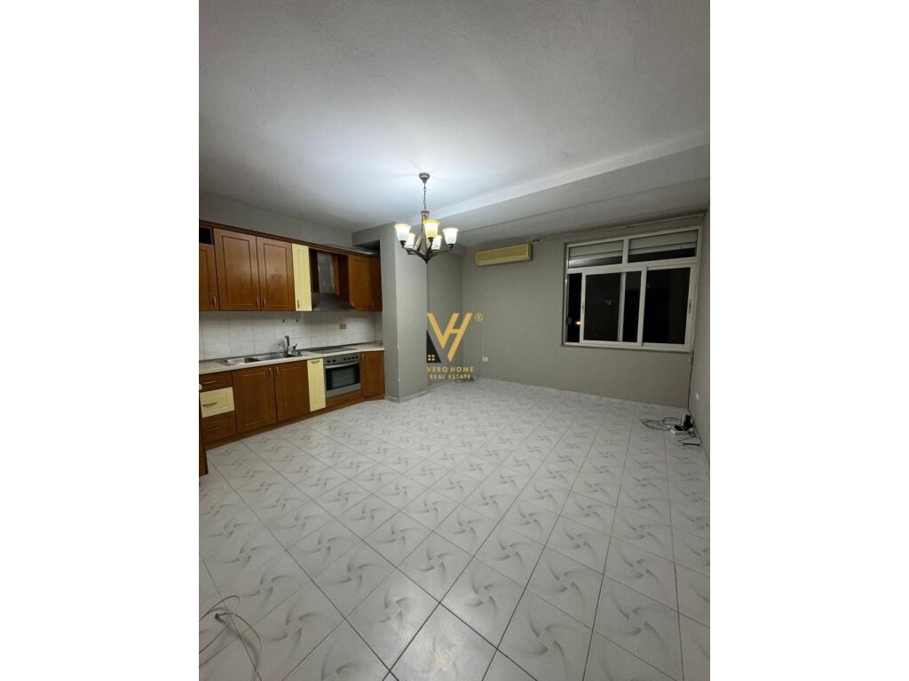 Shitet Apartament 2+1+ballkon te Rruga Irfan Tomini 103 m2 3