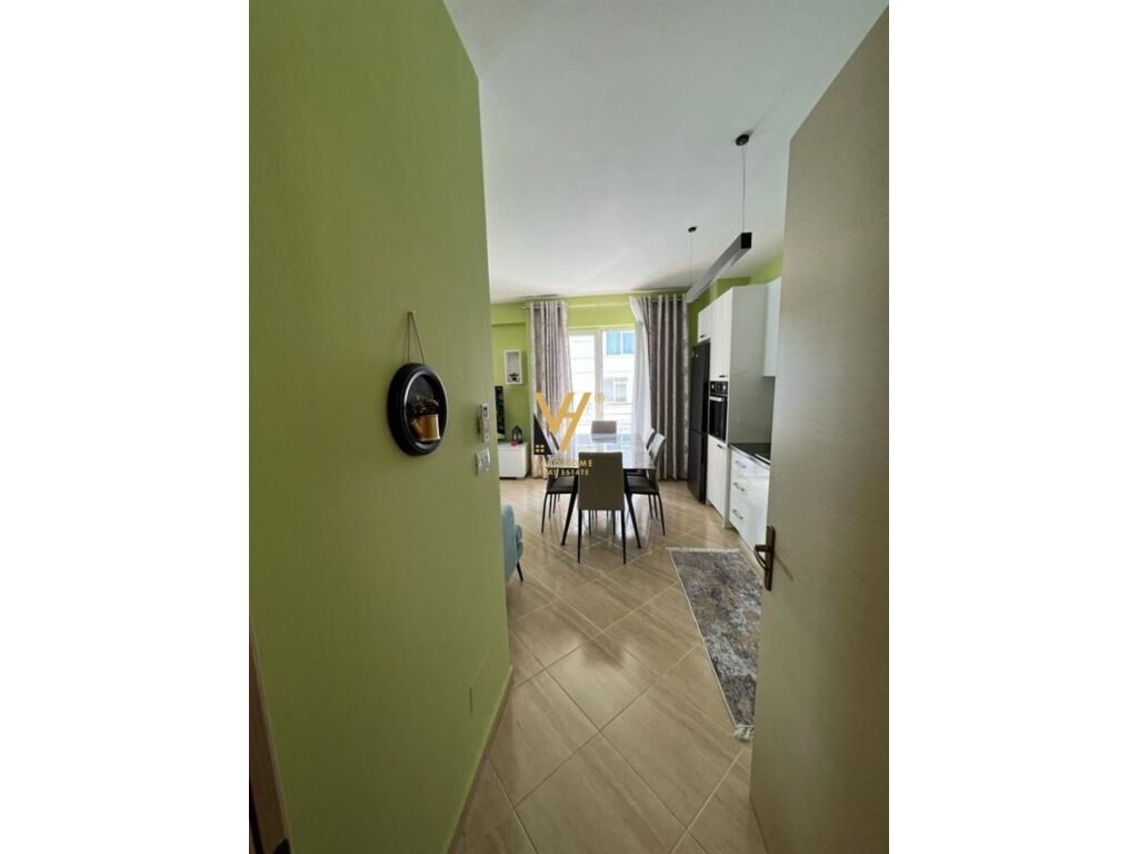 Jepet Apartament 2+1+ballkon me qera te Rruga Panorama , Stacioni i Trenit 80 m2 4