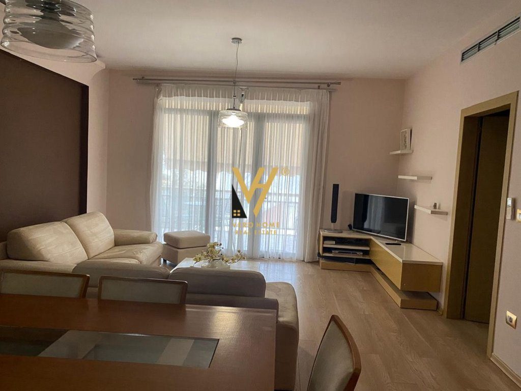 JEPET APARTAMENT 2+1+2 ME QIRA TE RRUGA PETI 70.000 LEKE