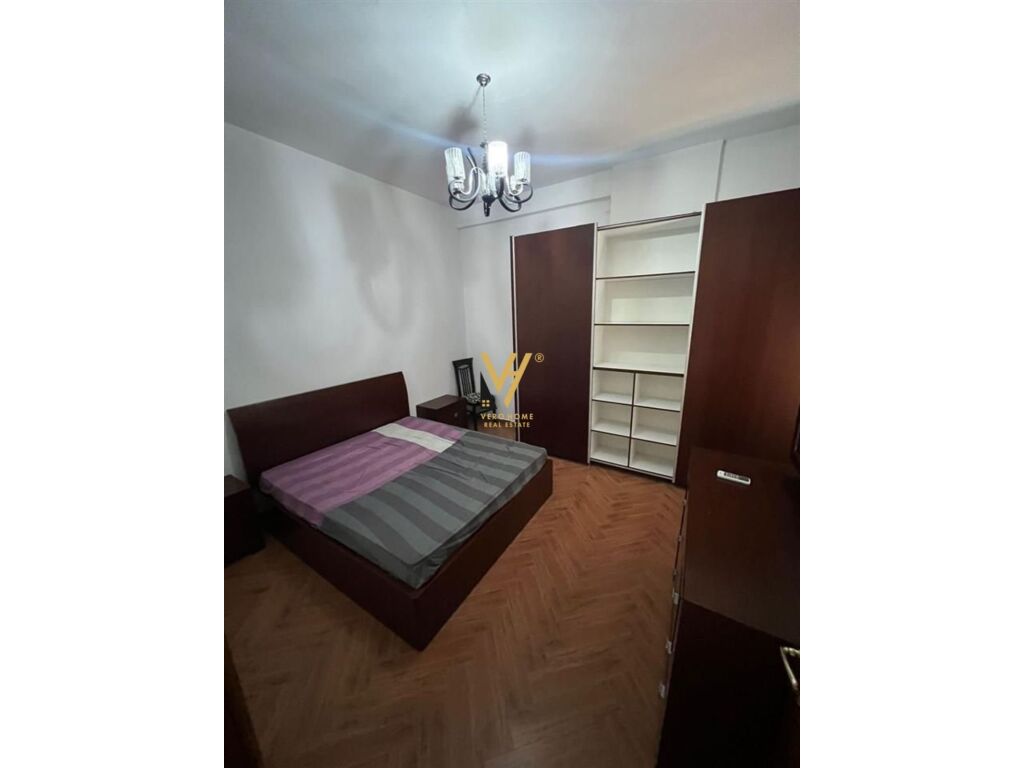 Jepet Apartament 2+1+2 me qera ne Astir 125 m2