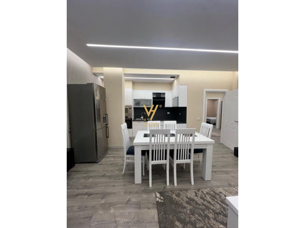 JEPET APARTAMENT 3+1+2+2BLK ME QIRA TE FIORI DI BOSCO 900 EURO 2
