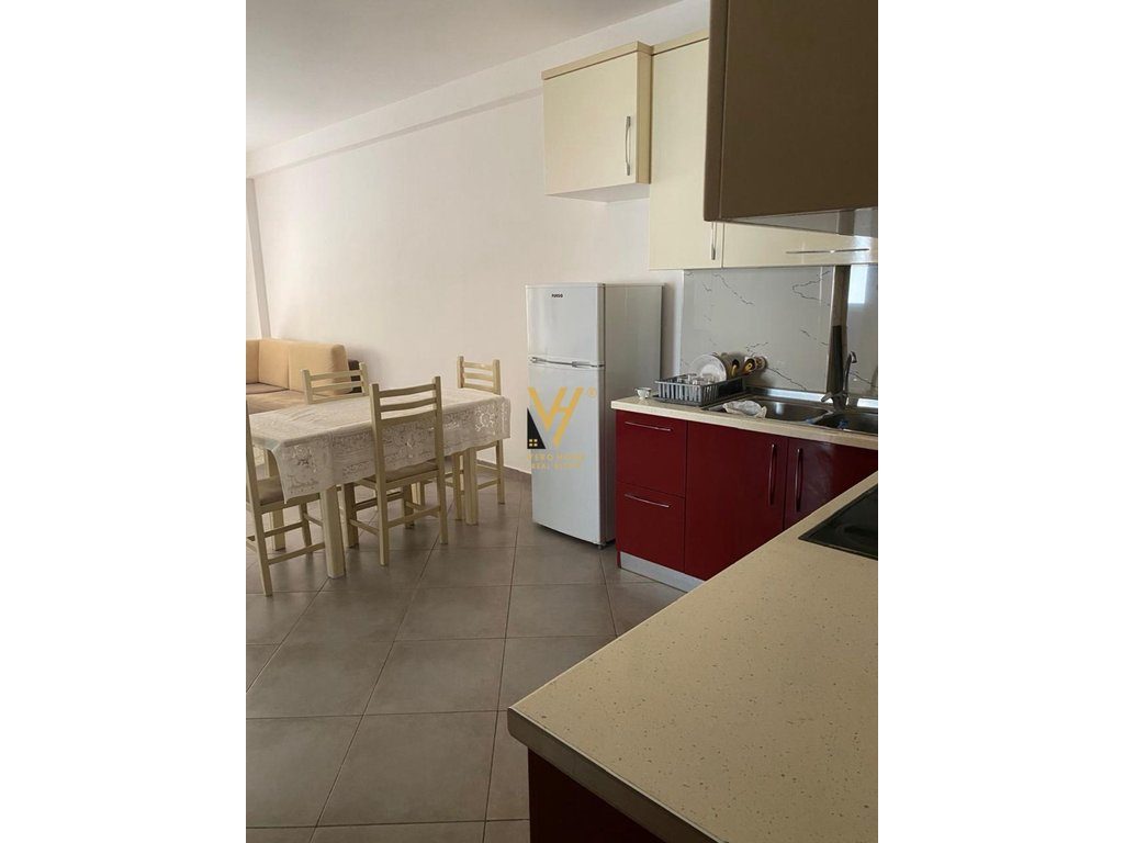 JEPET APARTAMENT 2+1+BLK ME QERA TEK KODRA E DIELLIT 55.000 LEKE 3