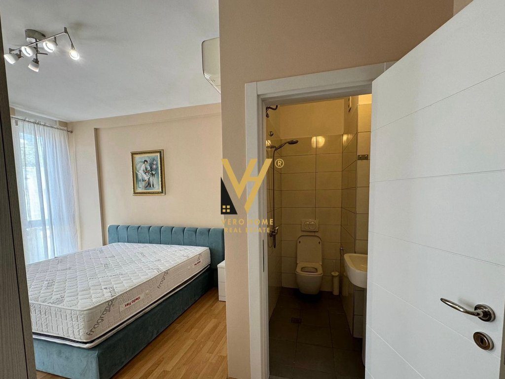 JEPET APARTAMENT 2+1+2 ME QERA TE RRUGA E DURRESIT 800 EURO 3