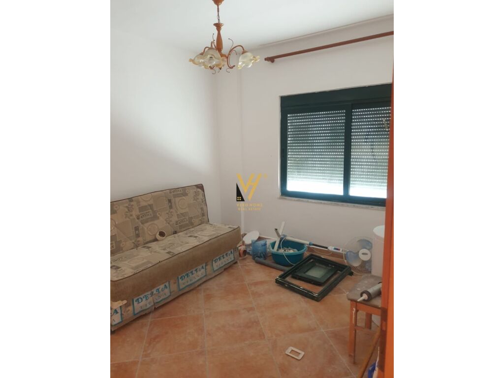 Shitet Apartament 1+1+post parkimi ne Golem , Pran Bonita Residence 47 m2