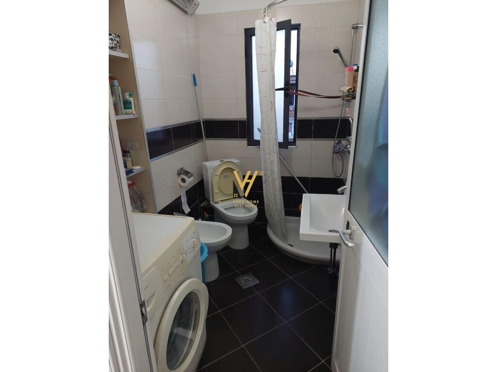 Shitet Apartament 1+1+ballkon ne Porcelan 100 m2 3